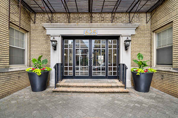 625 Elm Street Apartments property
